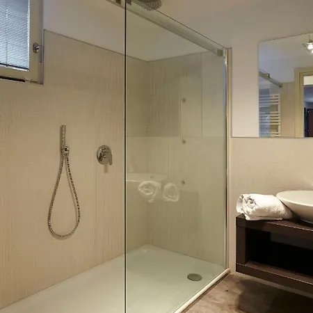 Sleeps 7 With Pool Air Con And Wifi 빌라 벨라지오